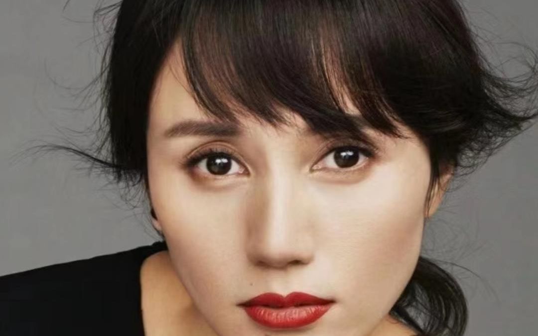袁泉完美诠释了气场高贵,简直就是现代版赫本