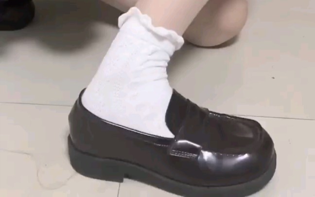 jk小皮鞋加白袜真的yyds