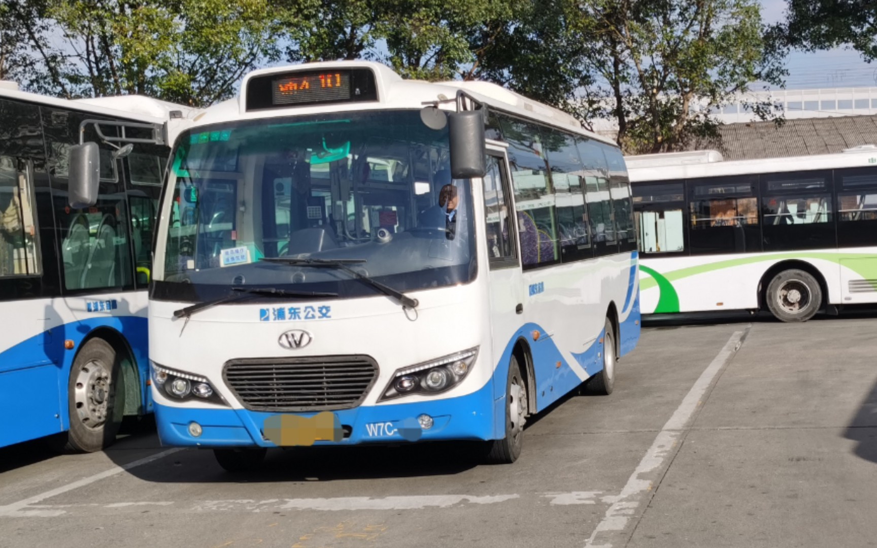 [pov263]上海浦东金高 浦东19路 港城路地铁站→港城路地铁站 前方