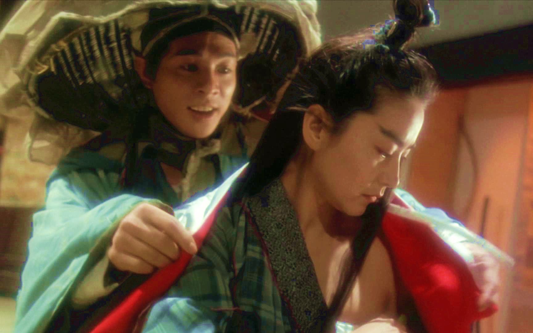 令狐冲刺杀东方不败,却错认对方身份,把他当美女撩起了妹!《笑傲江湖: