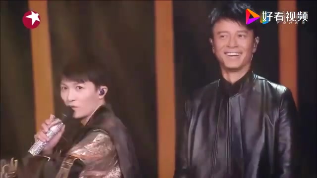 [图]周深&李克勤《野狼DISCO》混搭《红日》改编《心如刀割》听得起鸡皮疙瘩