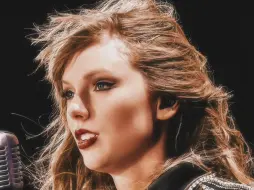 Download Video: 让我们像勇士一般并肩穿越困难艰险，因为我们在创造奇迹！——Taylor Swift - Long Live [Reputation Stadium Tour]