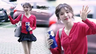 Télécharger la video: 连夜回国立即上岗！240930 Wendy's Young Street上班路