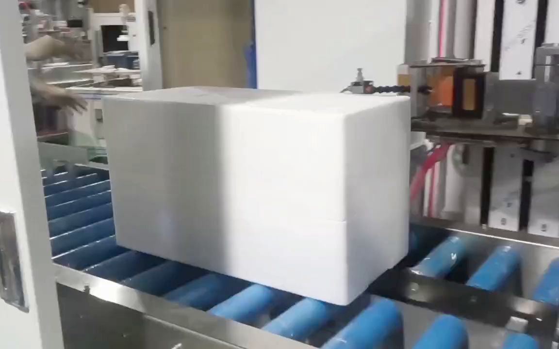 广州冷链云仓泡沫箱封箱打包高清视频