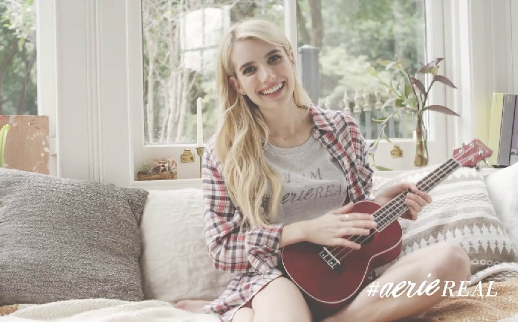 Emma Roberts is #AerieREAL哔哩哔哩bilibili