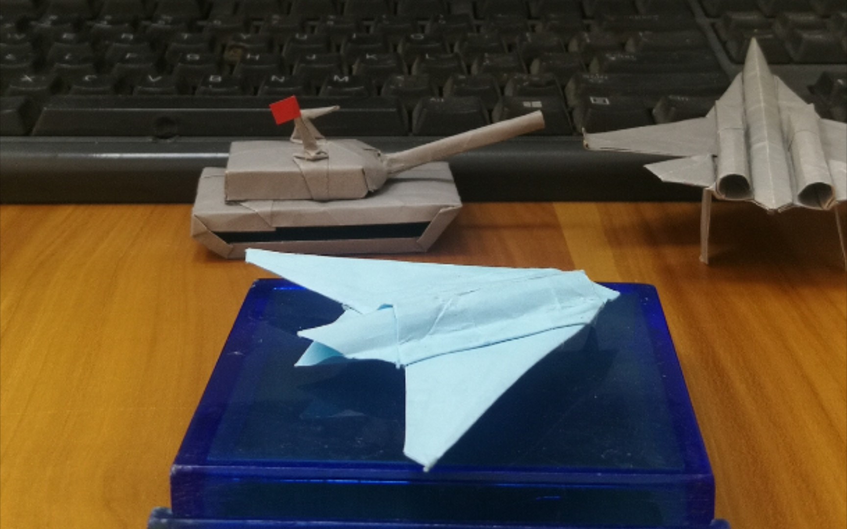 【折纸飞机】中国攻击11无人机(原创),一张方形纸纯折不剪裁.