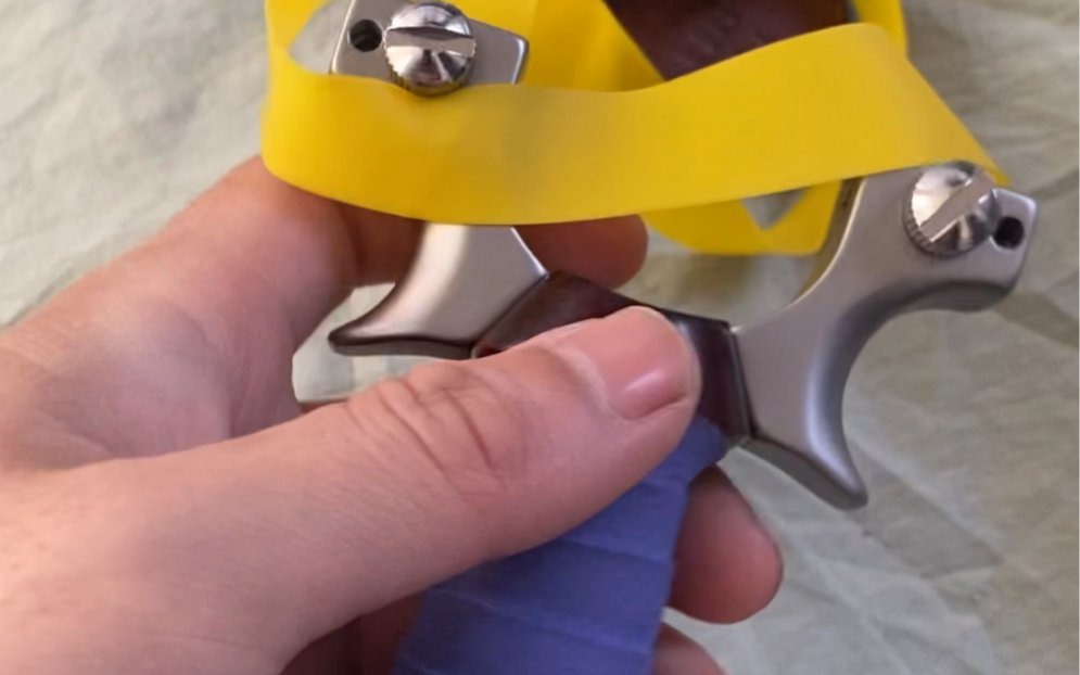 钛合金弹弓惊雷