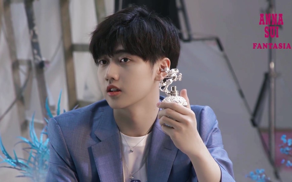 【焉栩嘉】理想型初恋,与你美丽邂逅～安娜苏香氛甜蜜来袭