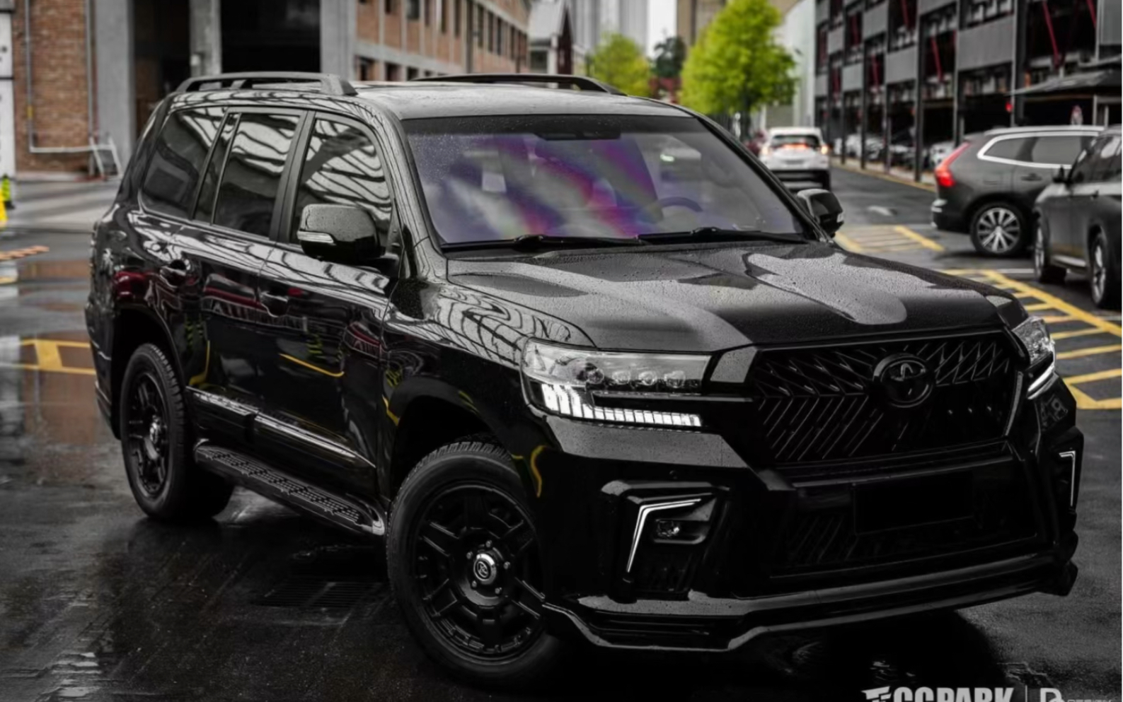 丰田酷路泽老改新江山版黑武士从头黑到尾 从外黑到内