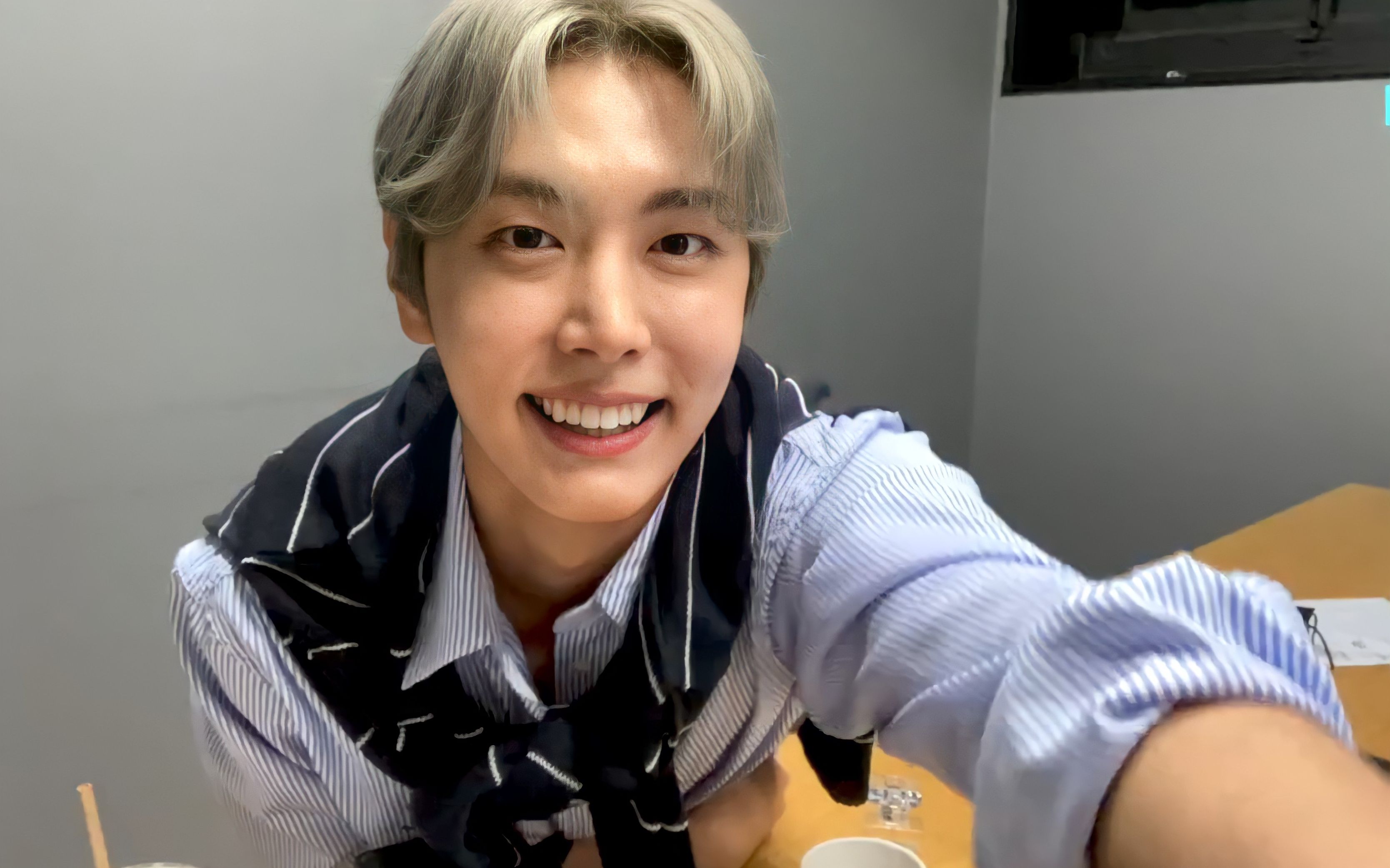 sf9李在允我走啦真的走啦