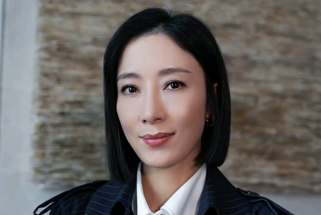 港剧黑色月光开机 #新闻女王导演新剧开机 #黑色月光#杨怡#杨茜尭