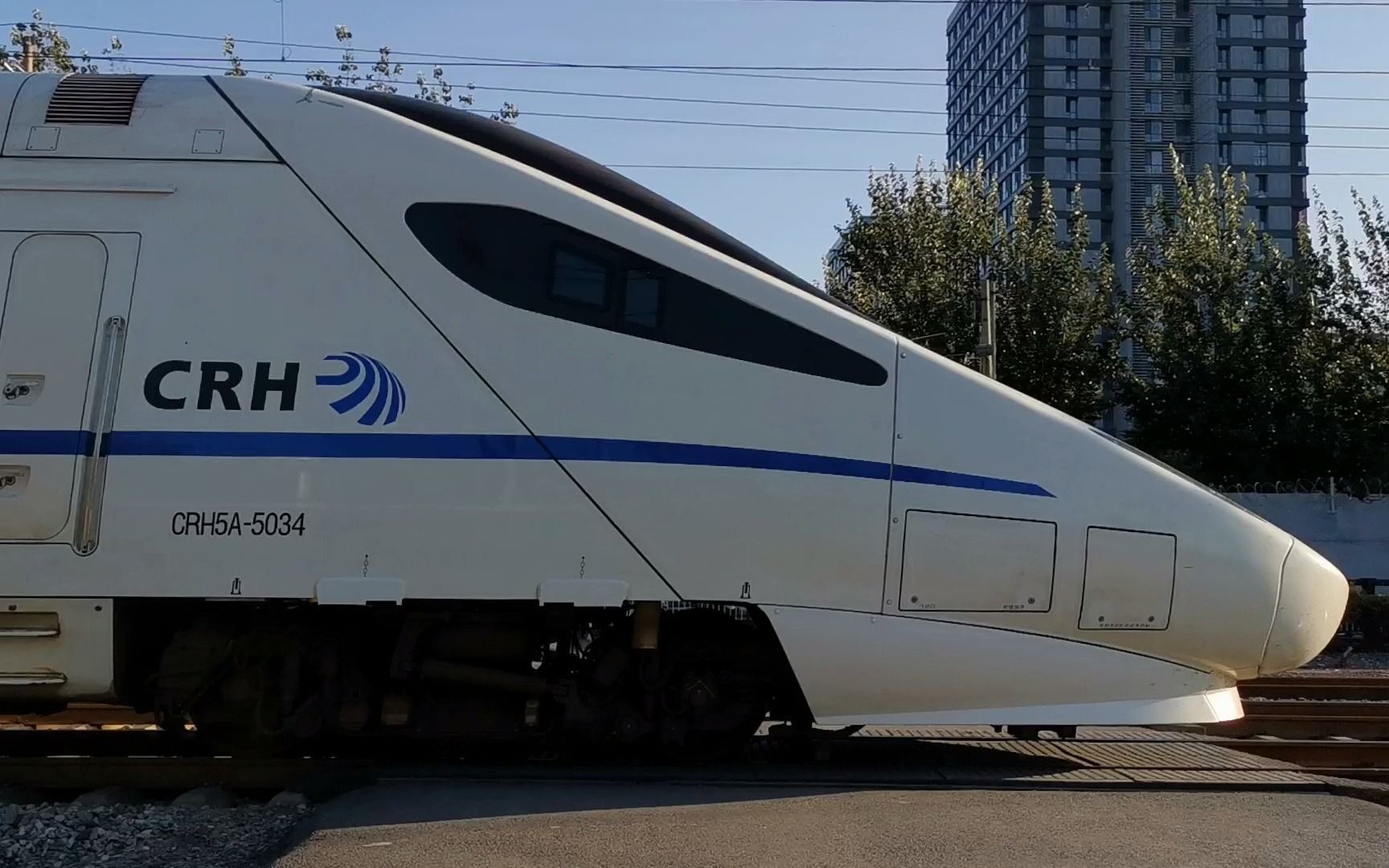 crh5a通過水南莊道口