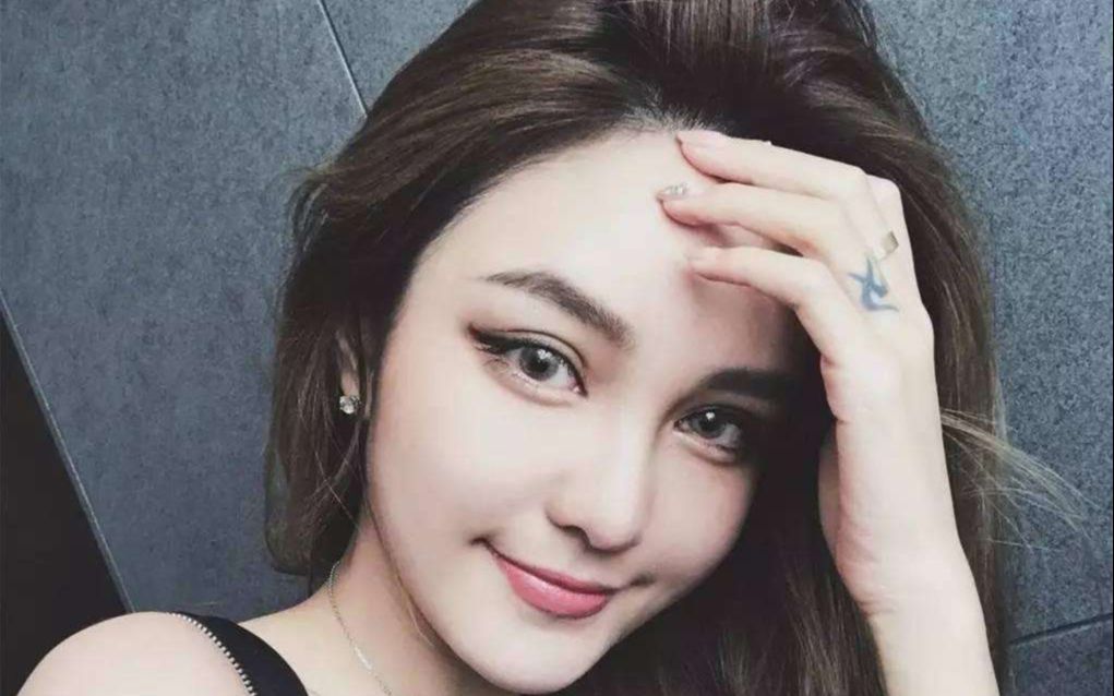 曝周扬青曾壕送罗志祥90万生日礼物 其父亲是原中行副行长_哔哩哔哩