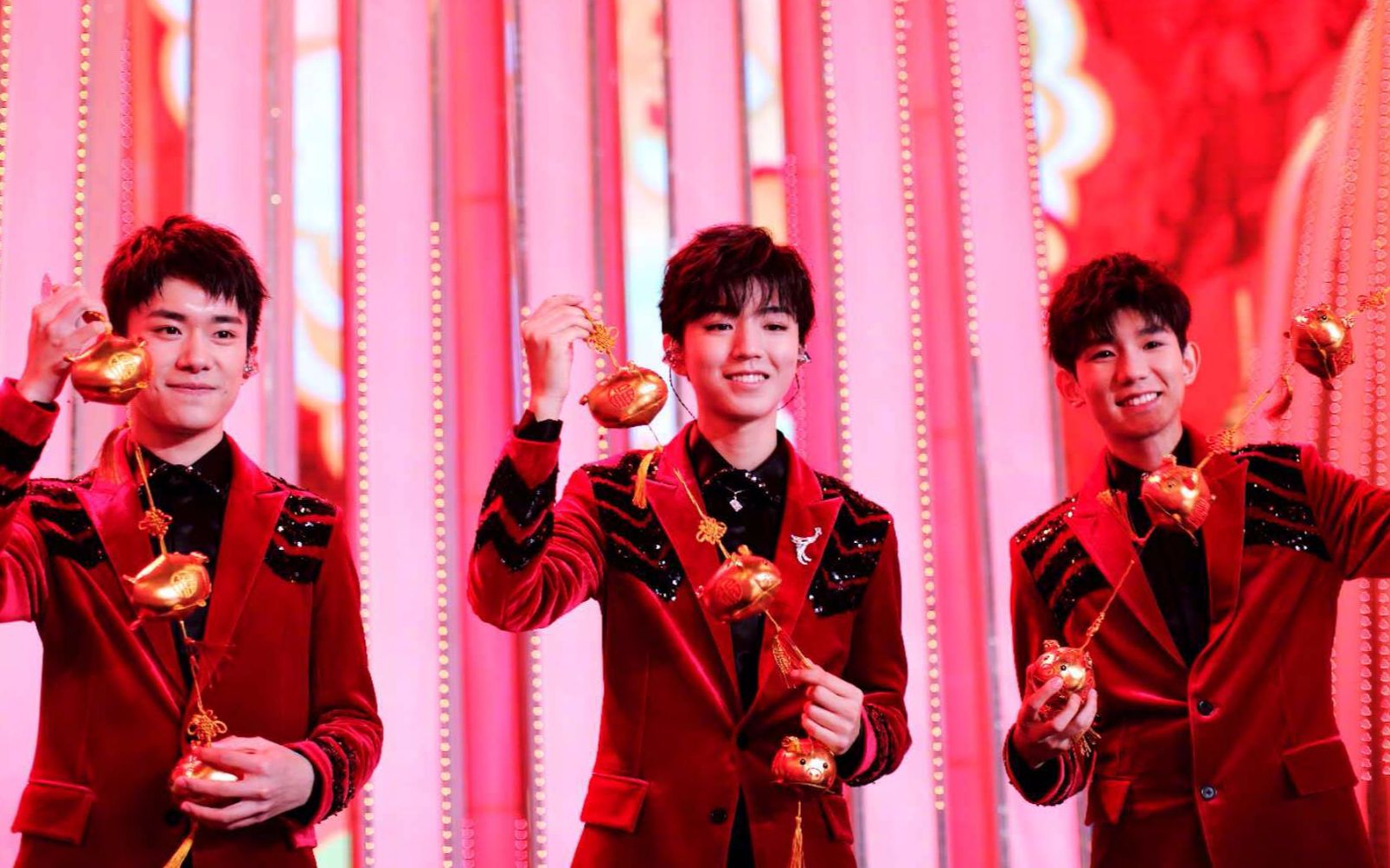 王俊凯新春祝福