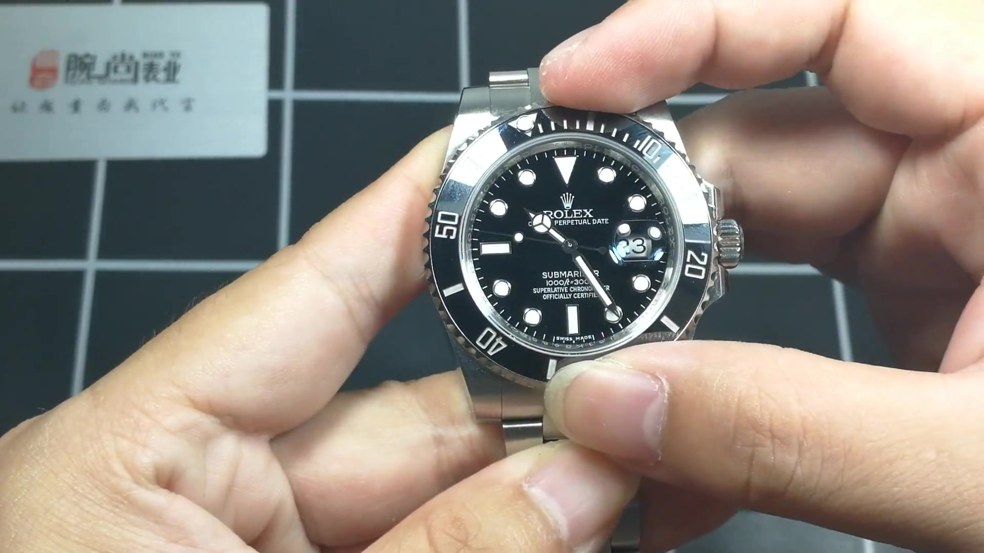 蓝宝石清澈透明的劳力士黑水鬼你还有什么理由拒绝