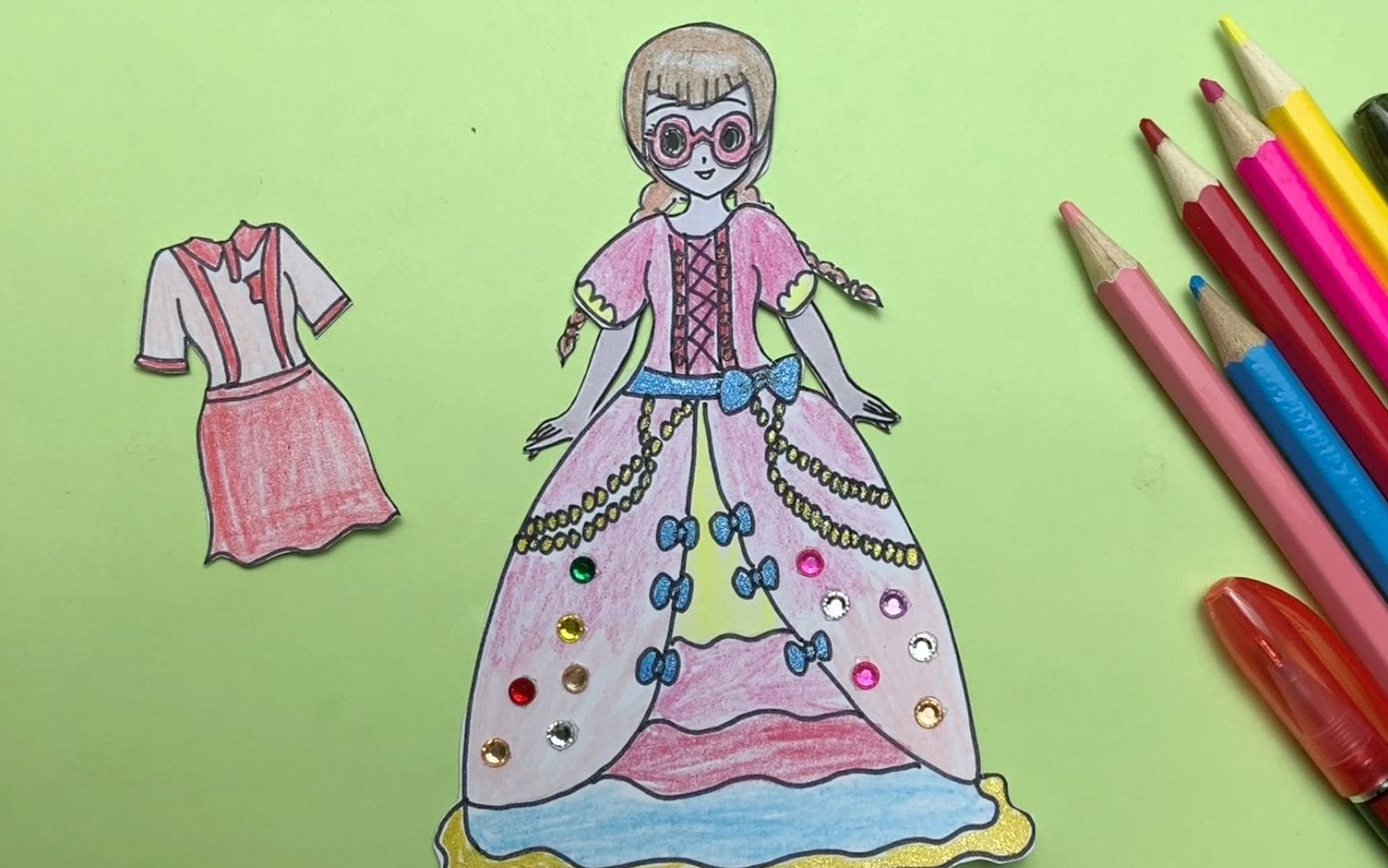 创意手绘:给精灵梦叶罗丽齐娜制作粉红公主蓬蓬裙,太美了!