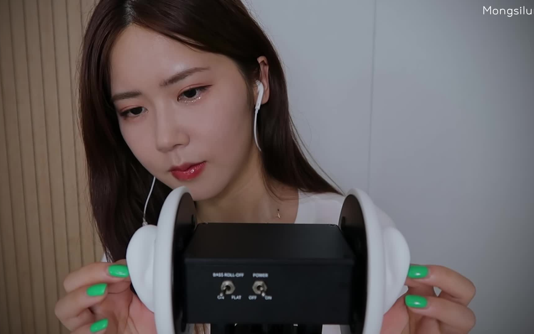 【mongsilunnie】耳部按摩视频(干手声,吹气声,乳液)