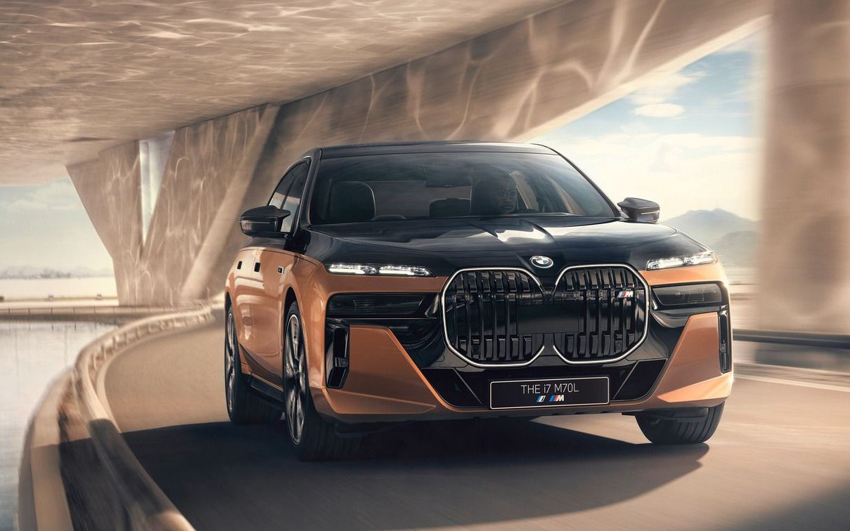 【新车情报站】创新纯电动bmw i7 m70l 大胆自信 心潮澎湃