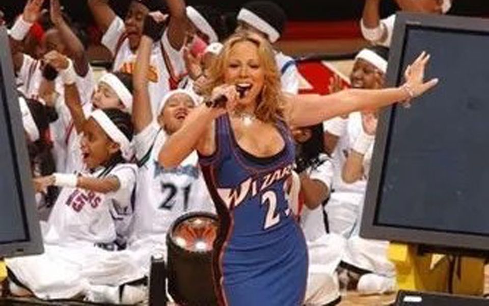 [图]玛丽亚·凯莉（Mariah Carey）2003 NBA 中场秀 完整版