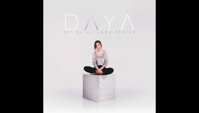 [图]【每日经典推荐：Daya】Sit Still, Look Pretty