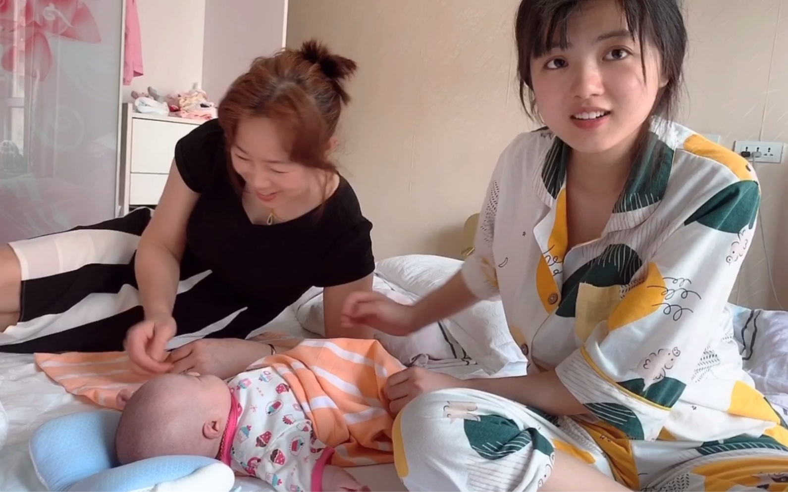 婆婆总想趁机抱孩子,沈沈:明明是你想抱_哔哩哔哩_bilibili