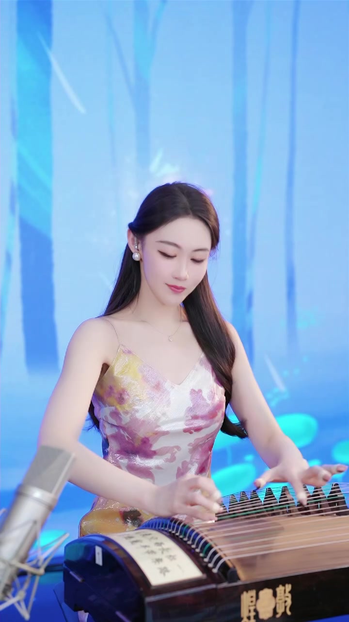 卓舒晨7715vierra正在直播2024-01-13dy-卓舒晨给个币吧,没更新