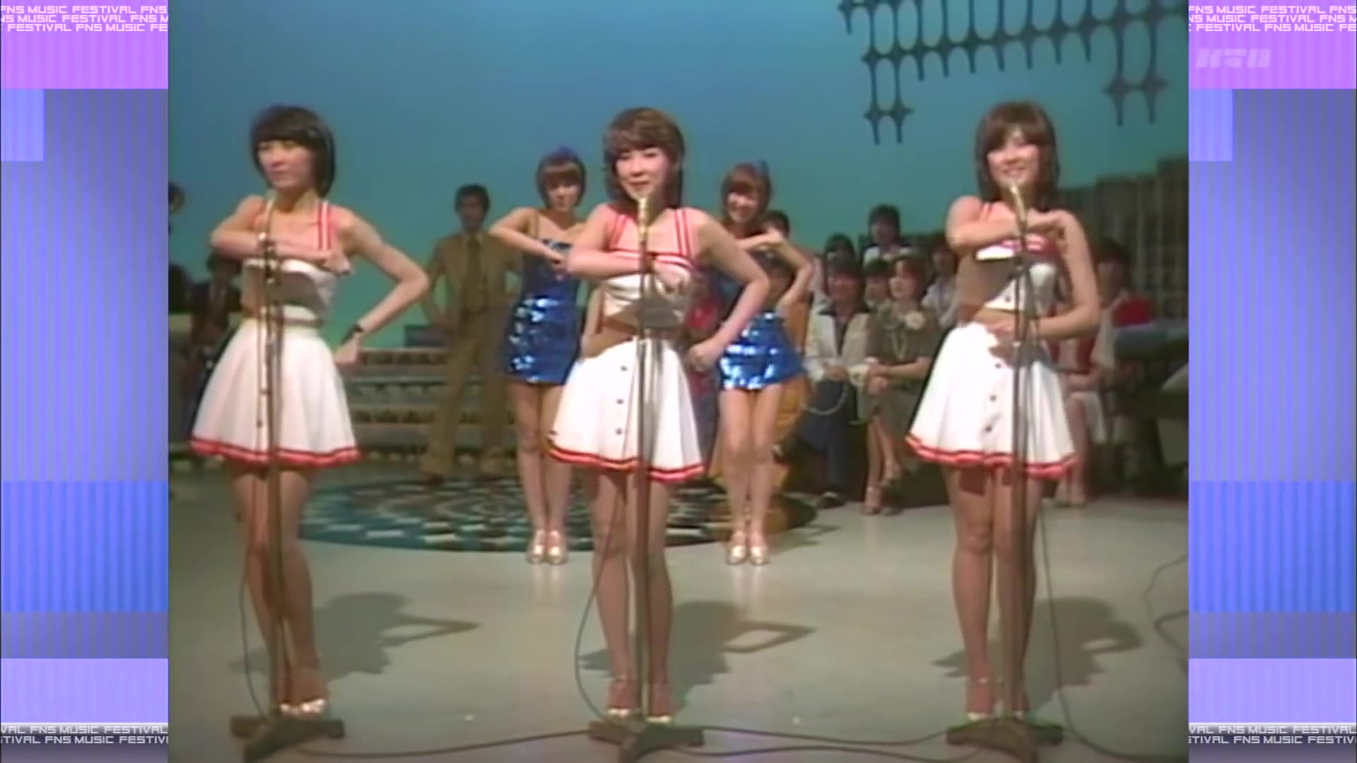 [图]【70s女子偶像组合巅峰对决】キャンディーズ VS ピンク・レディー - 6曲メドレー 1977