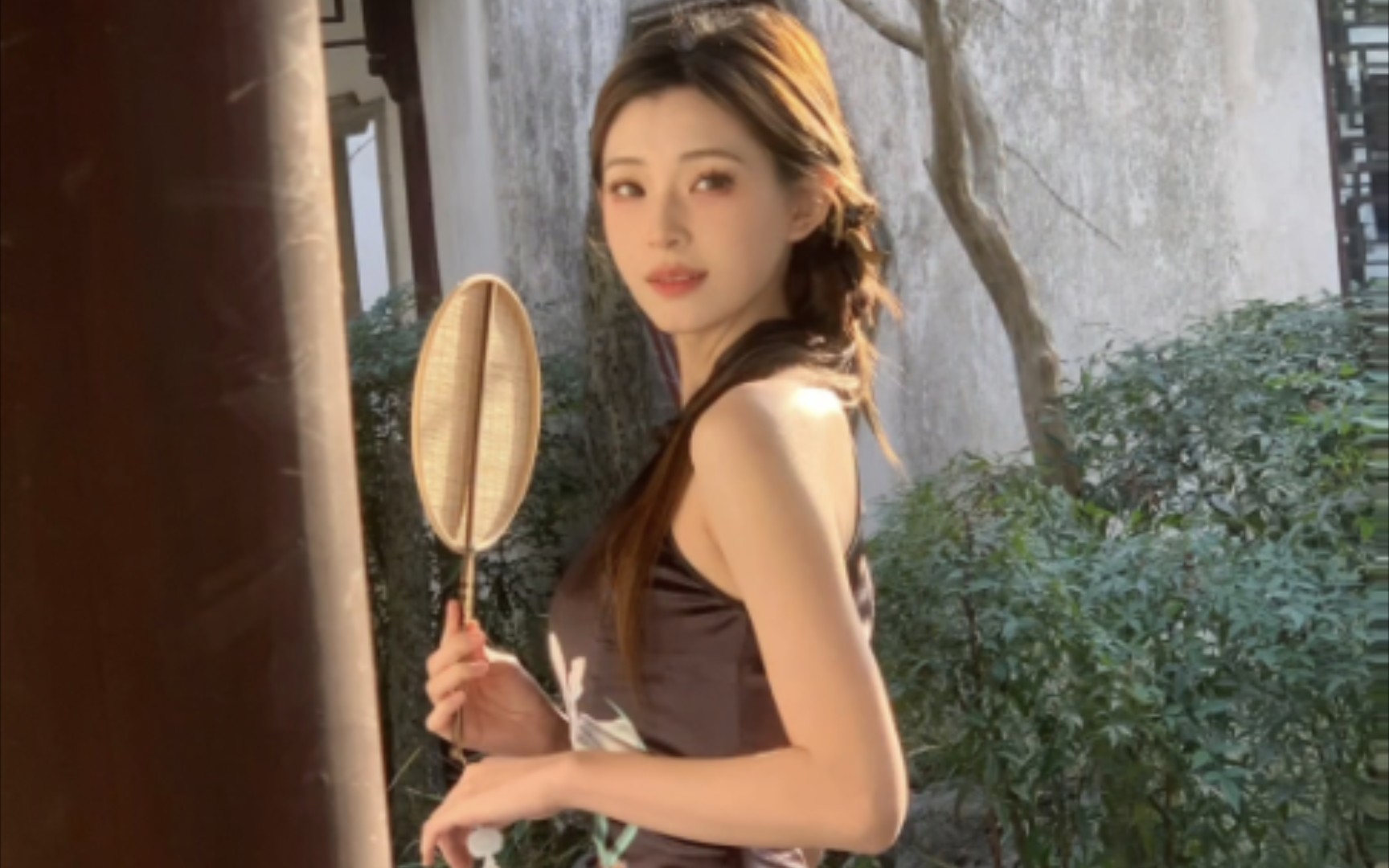 【钟晨瑶】穿着黑色旗袍的钟姐