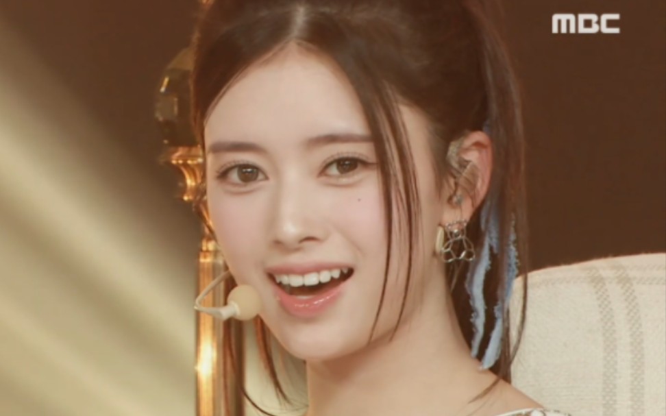 jyp日本女团niziu《paradise   heartris》231231 高清舞台