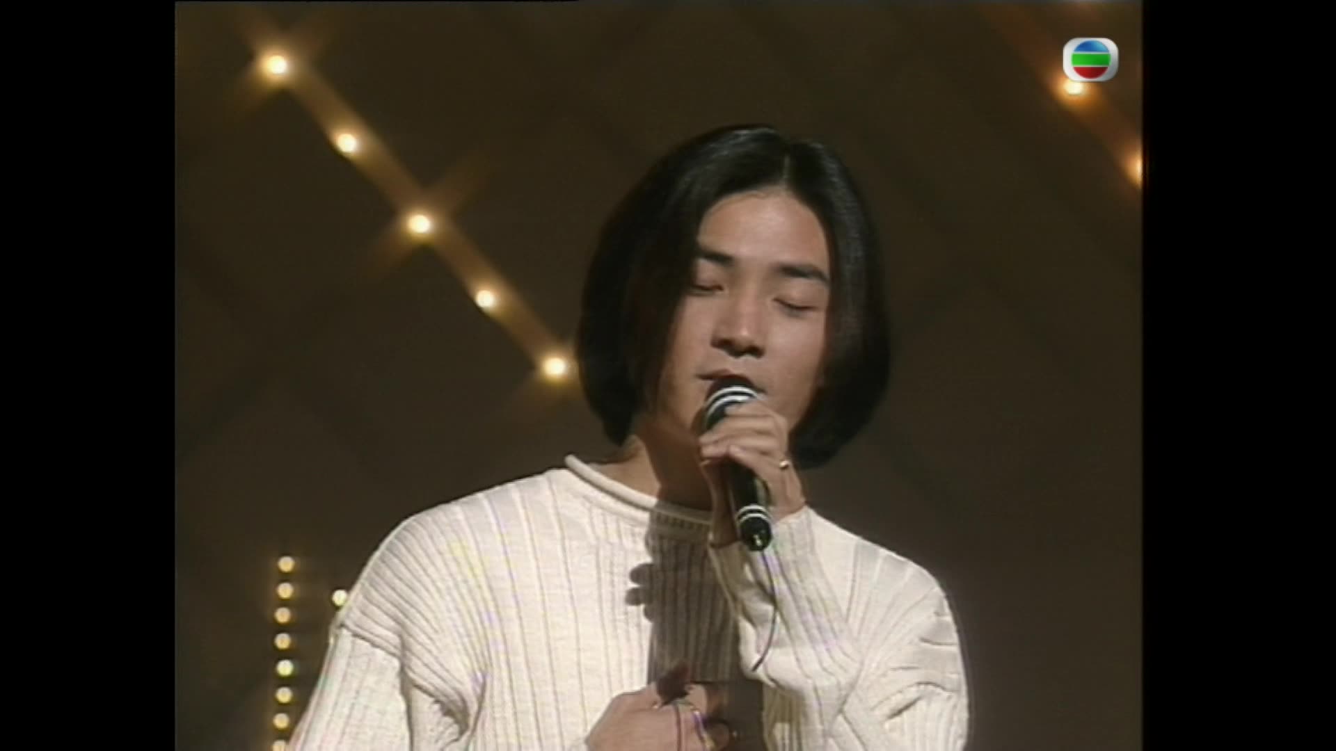 [图]1994年TVB《博爱欢乐传万家》---《缘份的天空》汤宝如Karen成名曲高清MV怀旧金曲KTV必点港乐精选汤记高清修复超清画质粤语现场