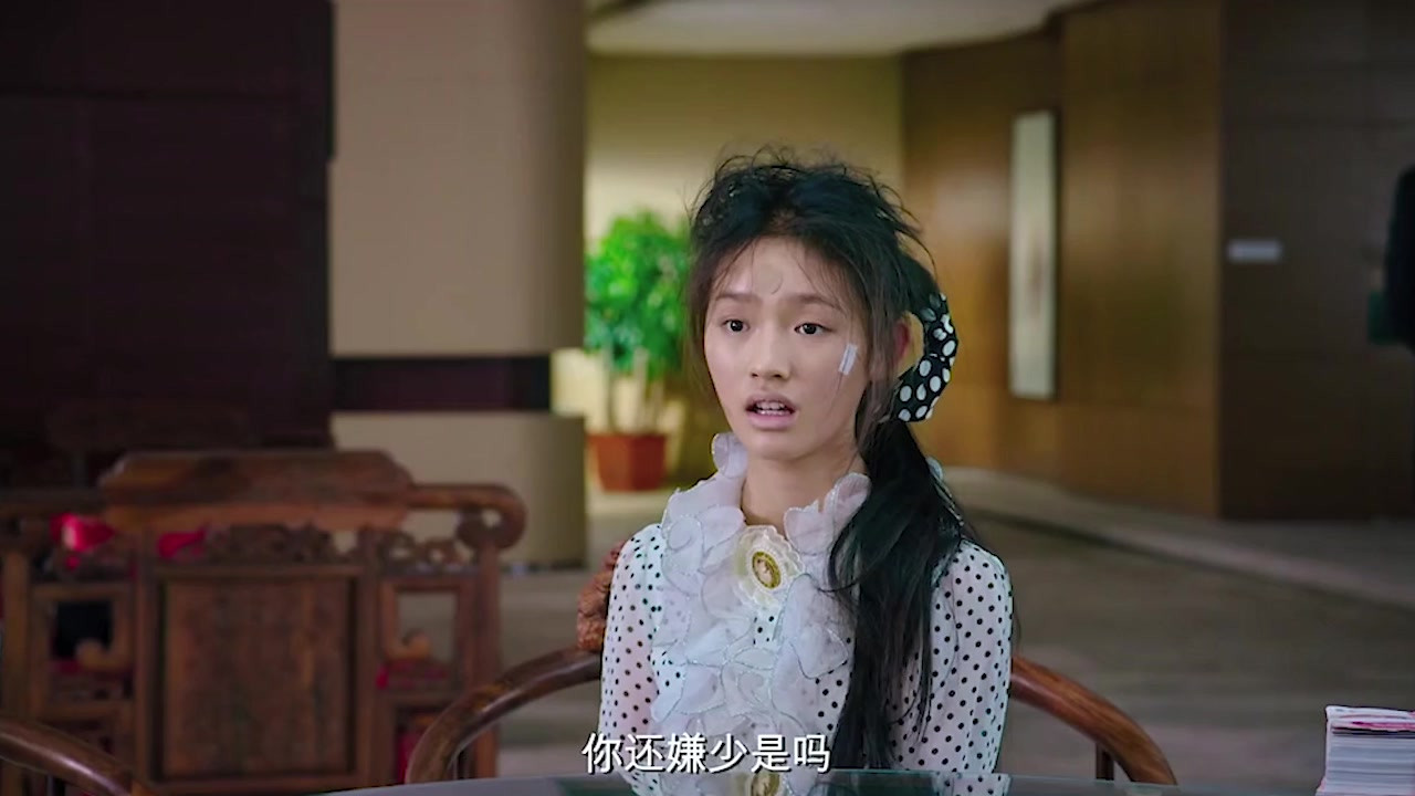 林允爆笑刺杀邓超,结局太搞笑!