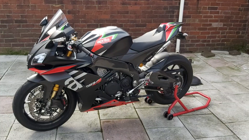 活动  2020 aprilia rsv4 1100 factory