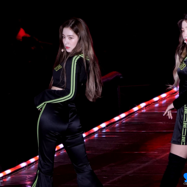 181028 BOF 闭幕式Red Velvet IRENE Fancam Power UP + Peek-A