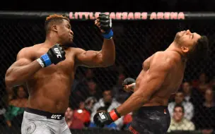 Download Video: 锤子睡得最香的一次！Francis Ngannou VS  Alistair Overeem（锤子vs铁血战士）