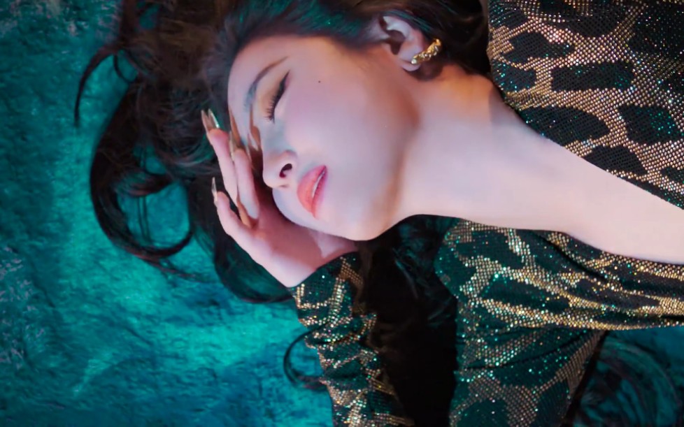 【宣美】惹火!更mv 首舞台!最新回归曲《尾巴tail》mv 打歌舞台合集