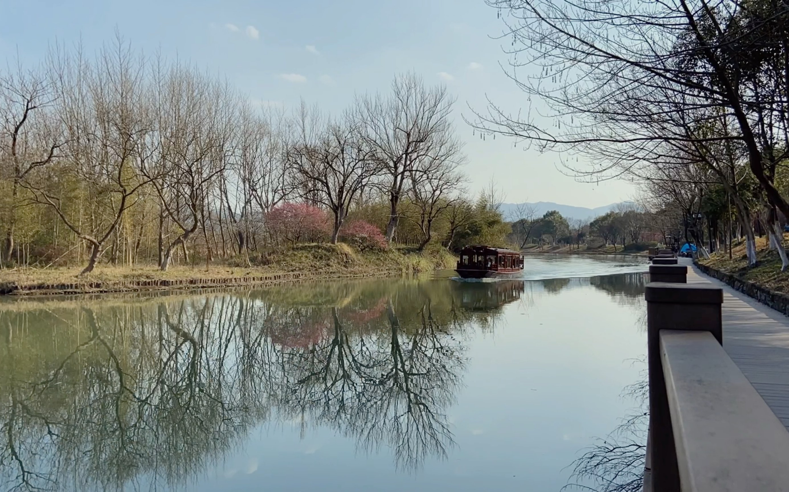 帅哥美女游西溪湿地,竟然在大冬天………!