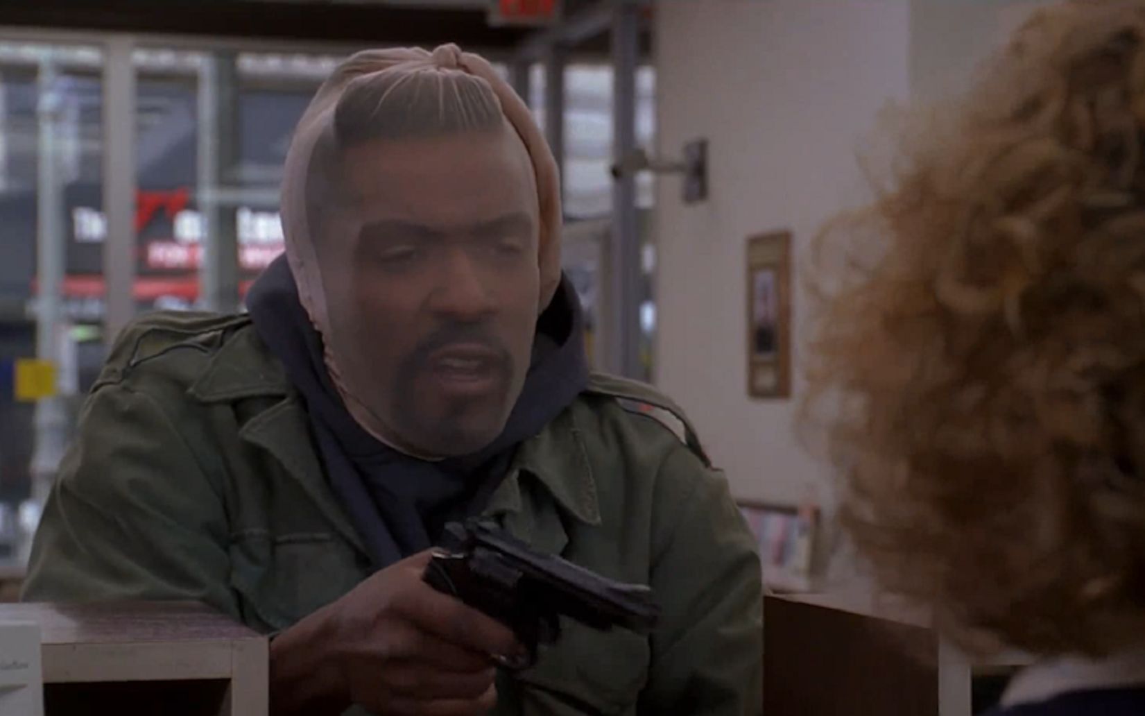 【前方高能】史上最奇葩劫匪,不抢钱只抢工作,还拿了个全场最佳-洛修