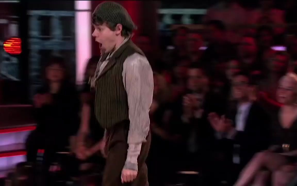 [图]音乐剧《NEWSIES》2012全明星版 “Seize The Day”