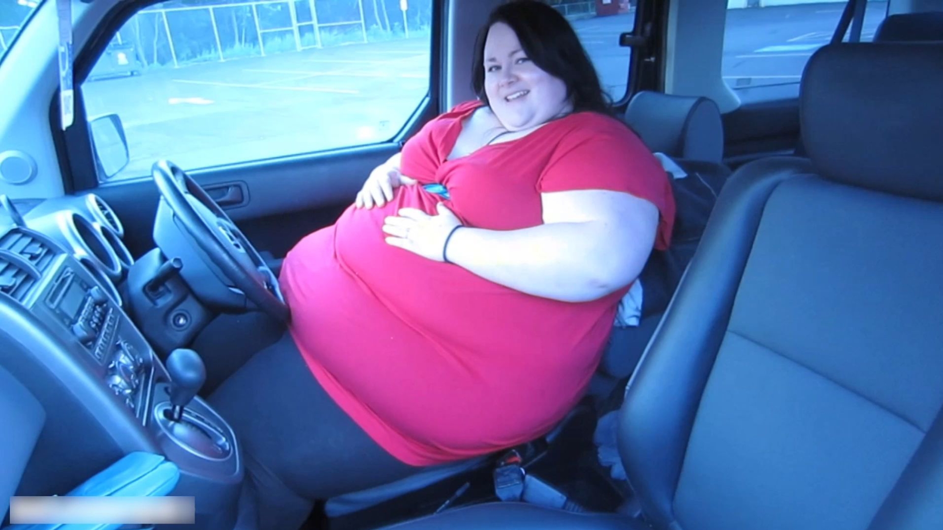 ssbbw 小姐姐太胖,汽车都要坐不下了