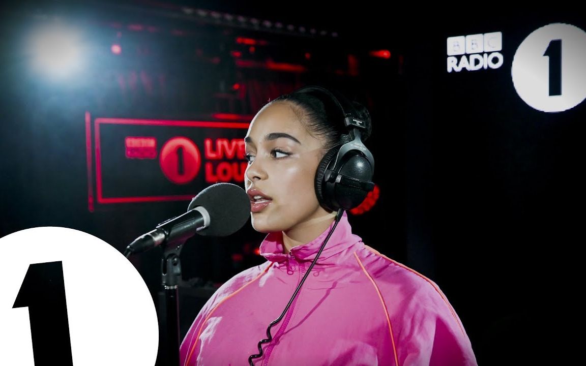 [图]【现场】Jorja Smith - Don't Watch Me Cry in the Live Lounge