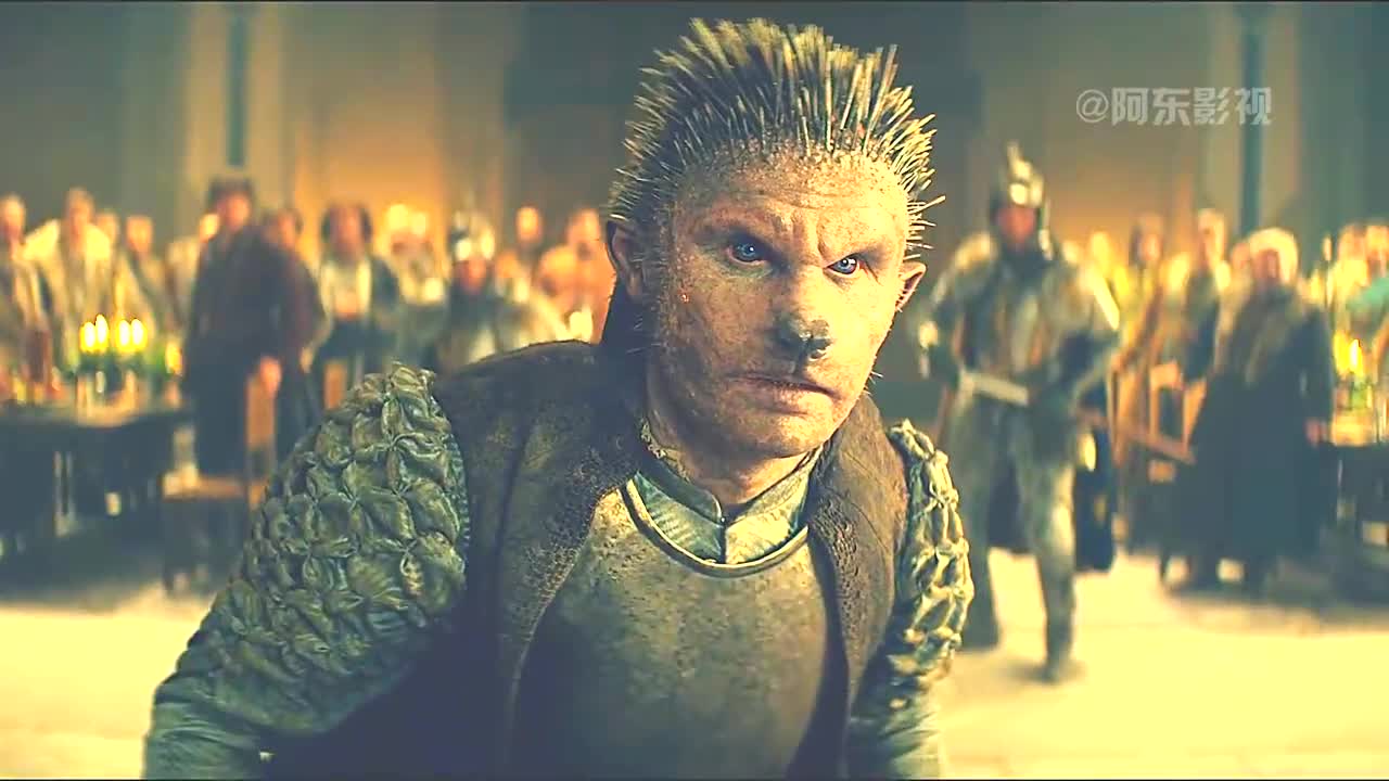 猎魔人为救刺猬人,竟然大闹王宫