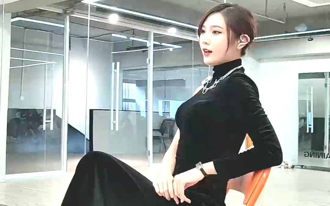 穿礼服拍照怎么拍才能更端庄优雅呢三金老师来教你哪些手部动作肢体