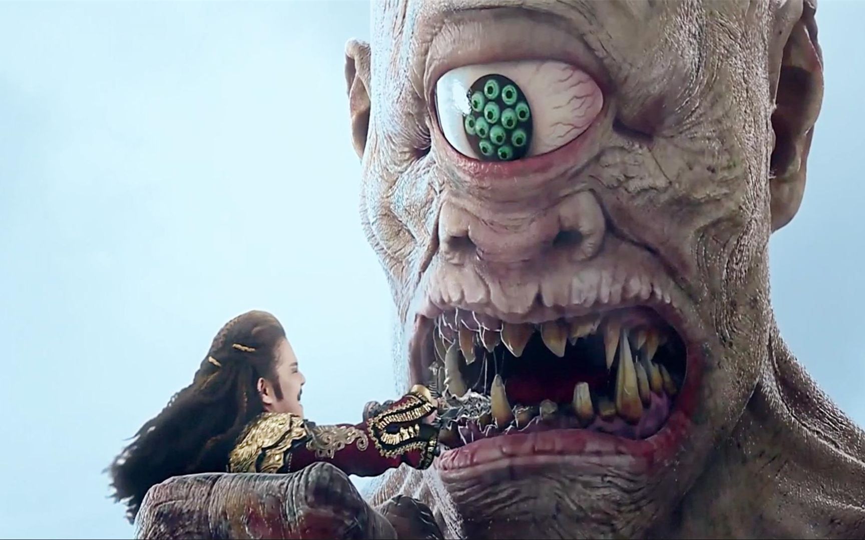 天山老妖皮肤太硬,只有请济公对付它!