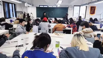 Descargar video: 上海有名服装设计学校