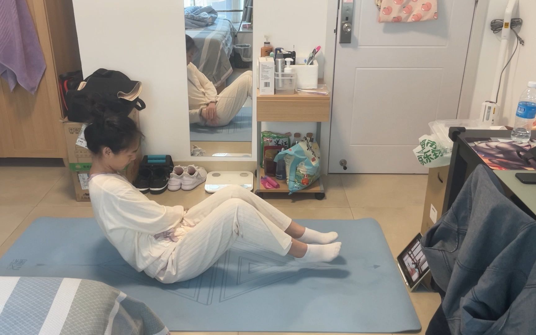 day169躺着腿90°伸直是能做到的吗?