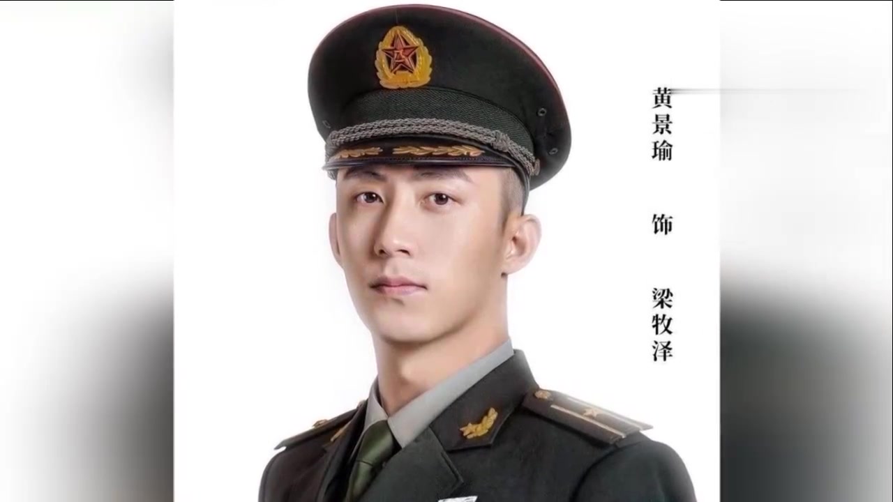 李沁晒优越侧颜新剧亲爱的戎装和小范闲现代相遇