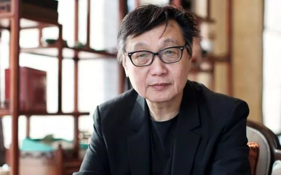 香港岭南大学中文系教授许子东,分享育儿经,是鼓励式教育好,还是严厉