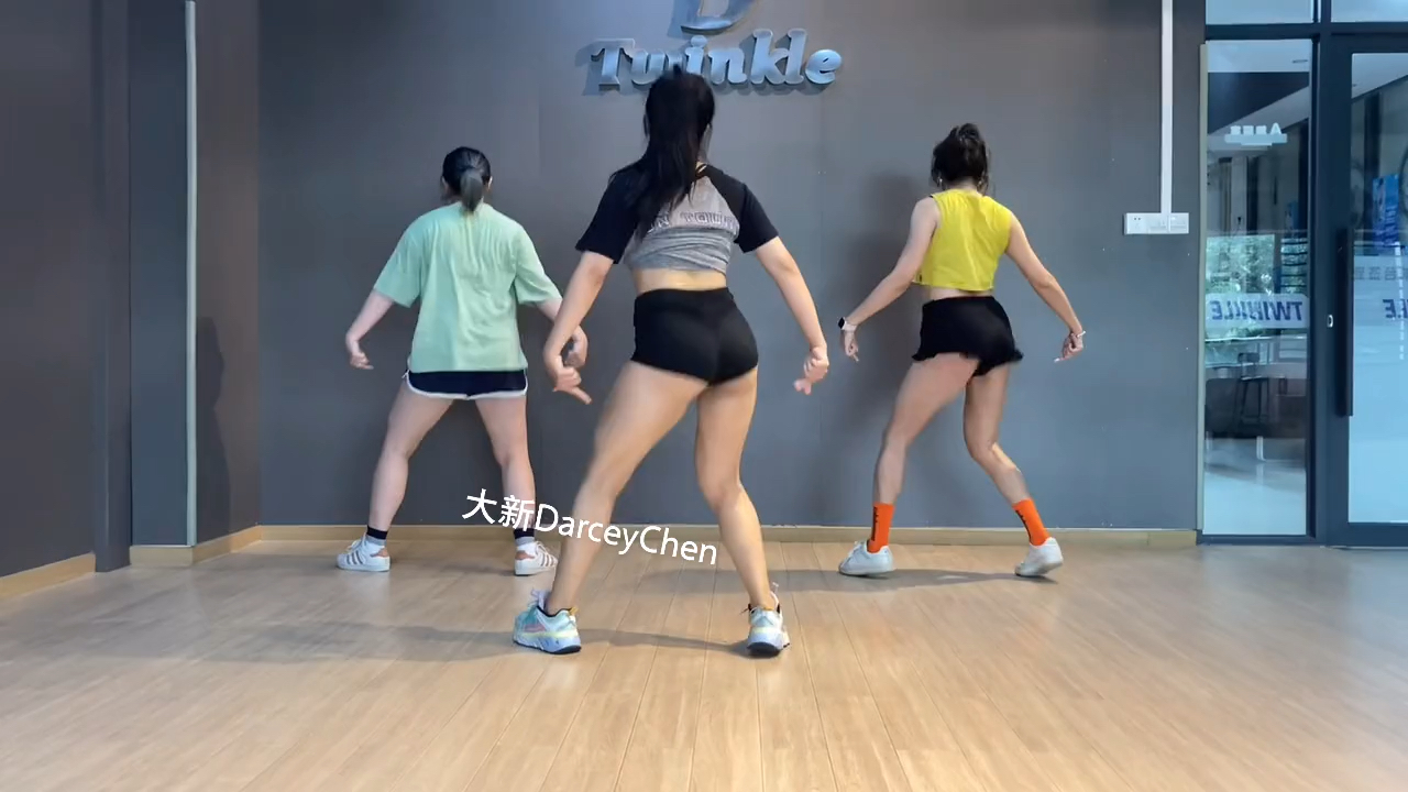 麻辣鸡anaconda就该这样玩