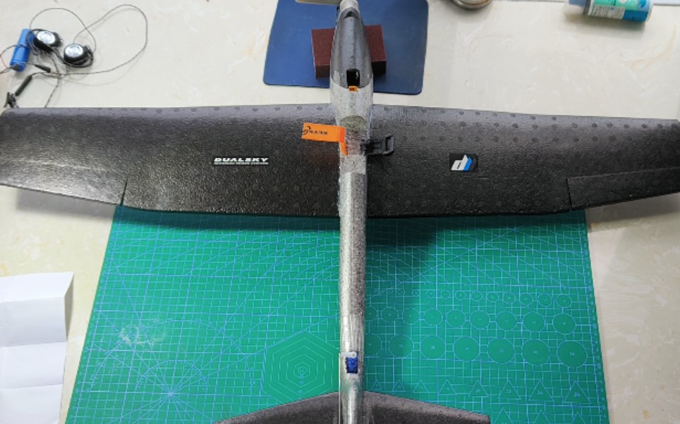 86cm手抛机,轻改 首飞