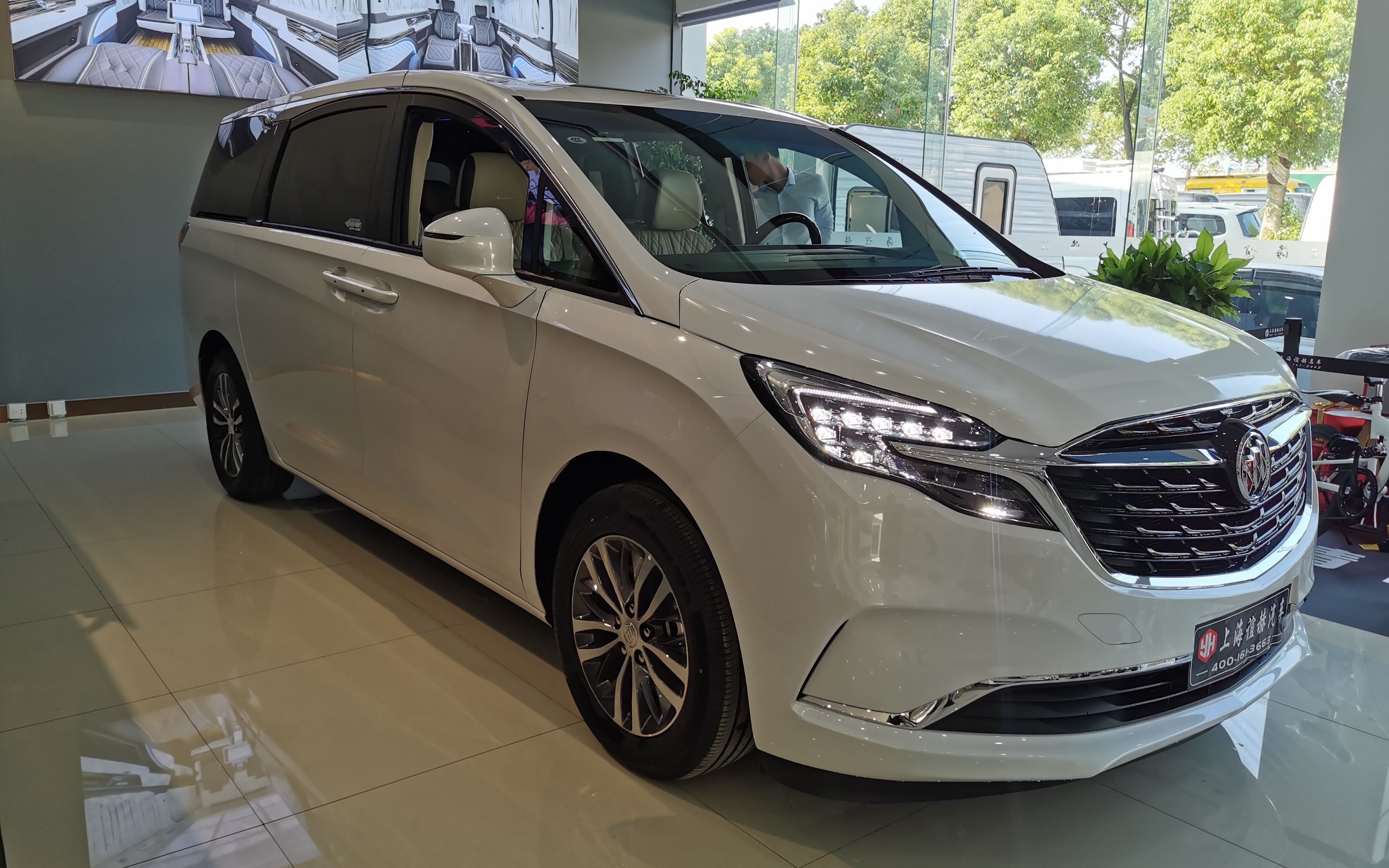 2020款别克gl8水晶宝座星空顶雅典娜版 上海展厅现车实拍